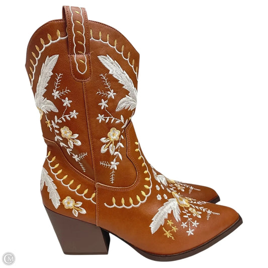 Boots Western By Cmf In Brown & White, Size: 11