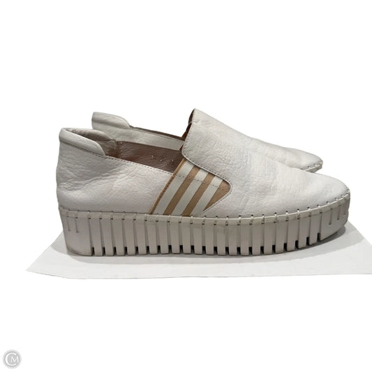 Shoes Sneakers By Cme In White, Size: 8.5