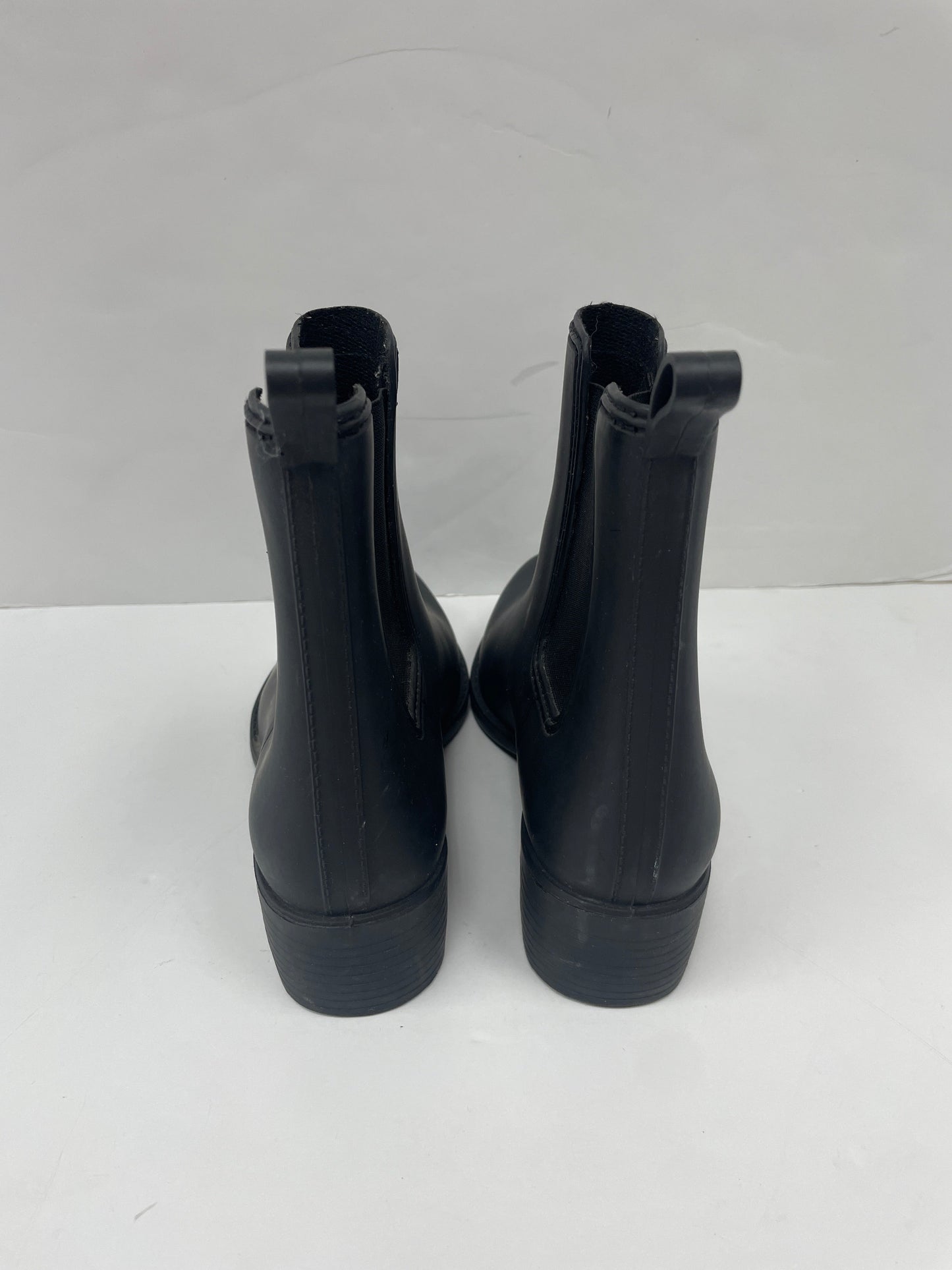 Boots Rain By Clothes Mentor  Size: 6