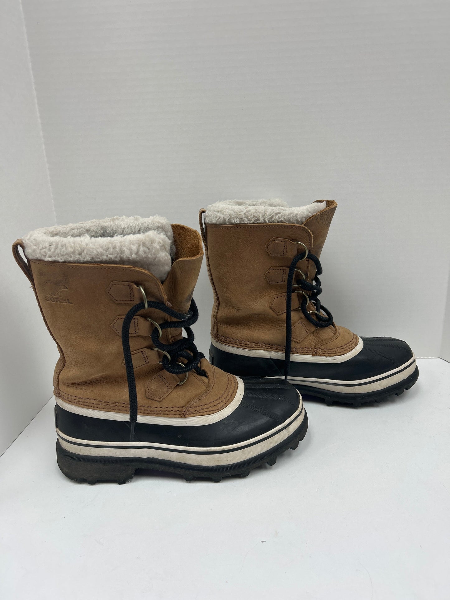 Boots Snow By Sorel  Size: 7