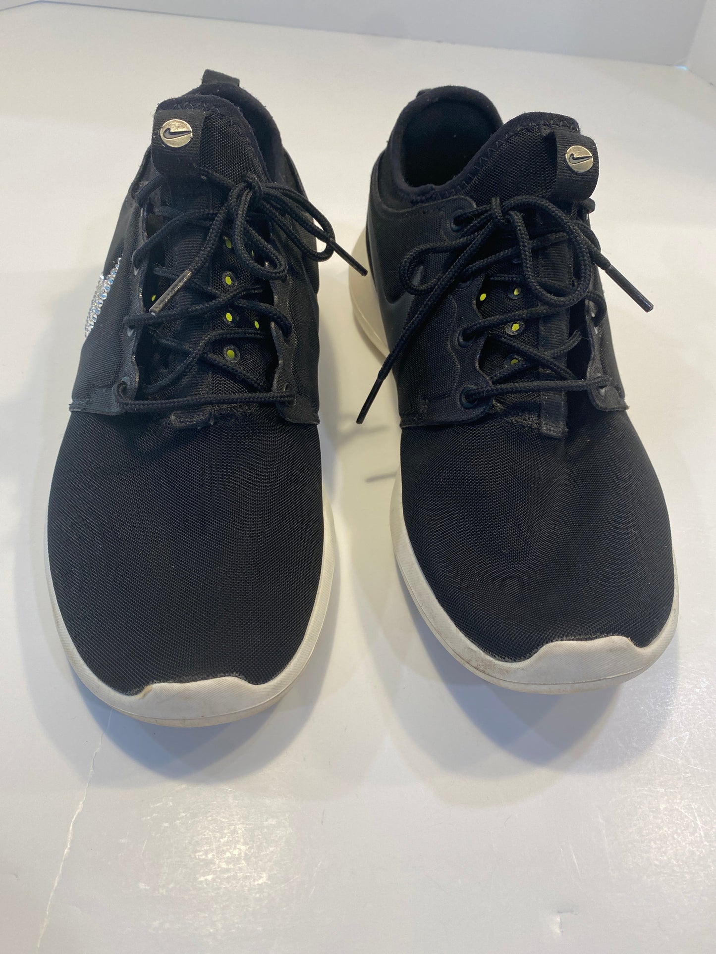 Black Shoes Athletic Nike, Size 9.5