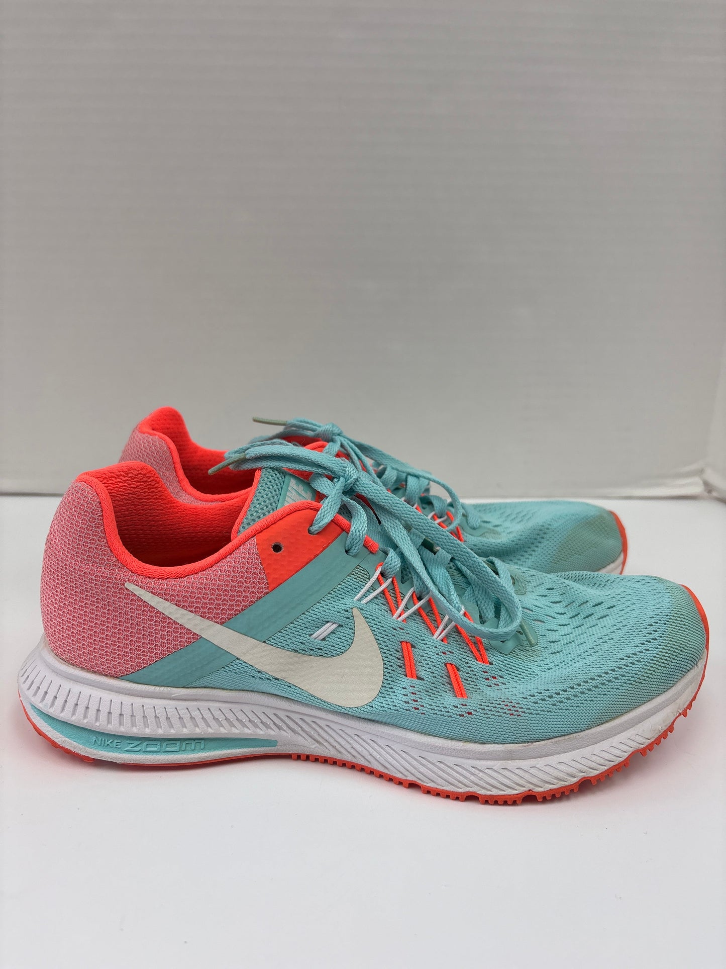 Shoes Athletic By Nike In Peach, Size: 9