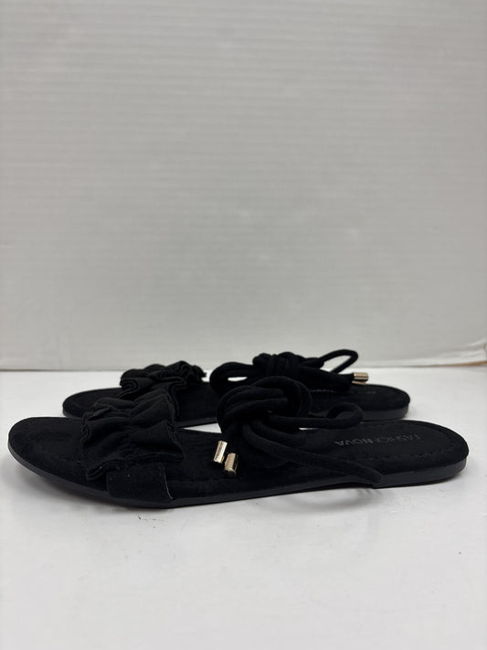 Sandals Flats By Fashion Nova  Size: 8