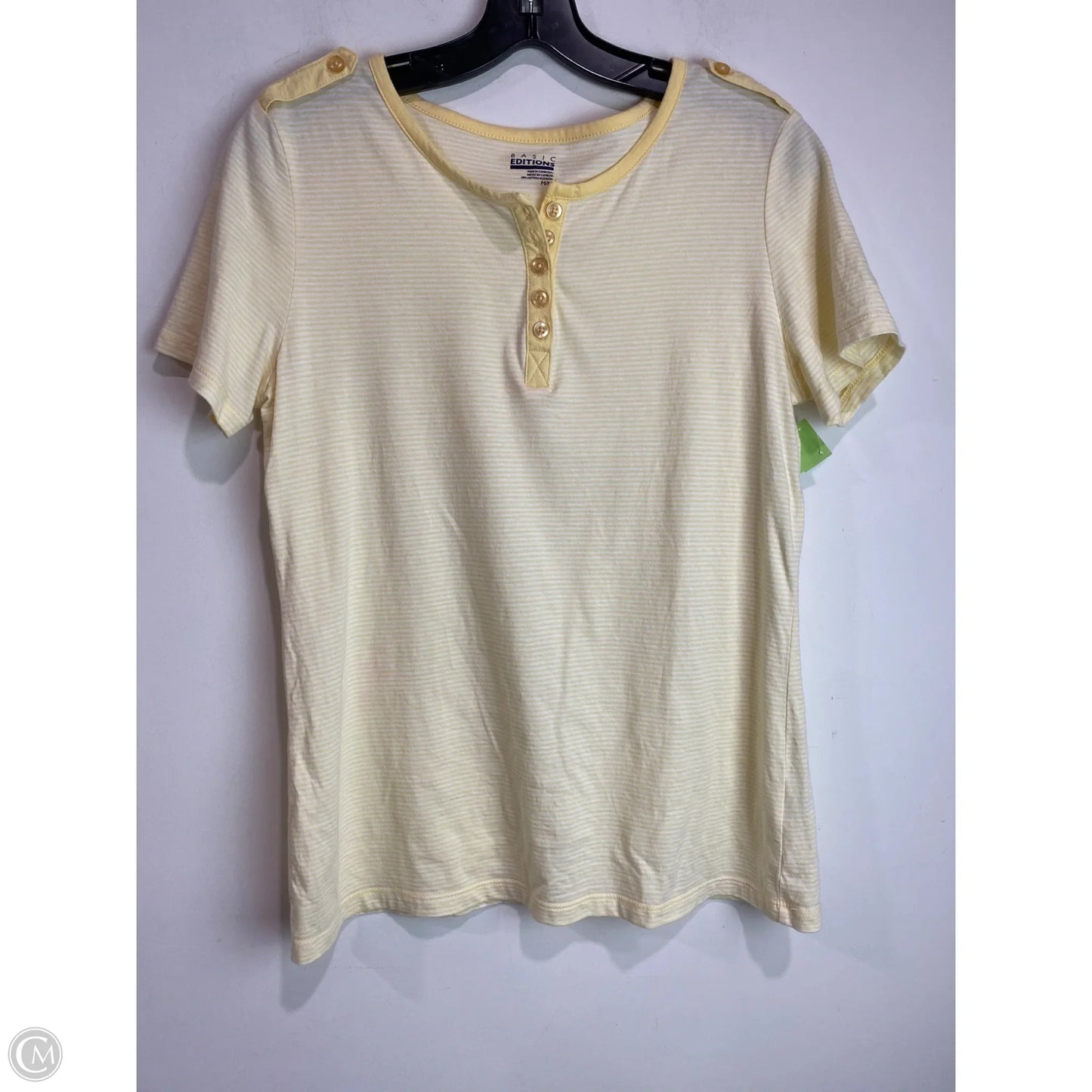 Top Short Sleeve By Basic Editions In Yellow, Size: M