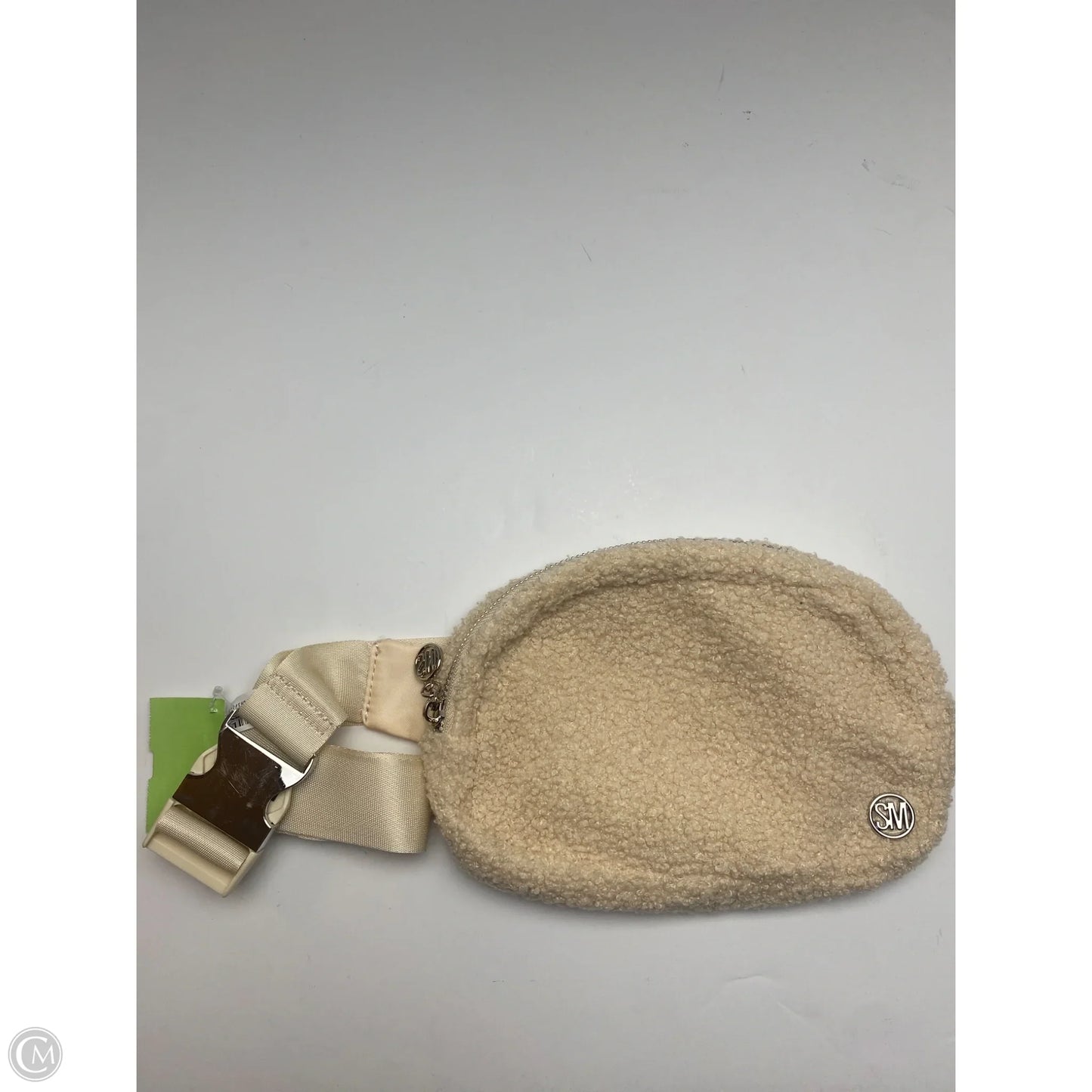 Handbag By Clothes Mentor, Size: Medium
