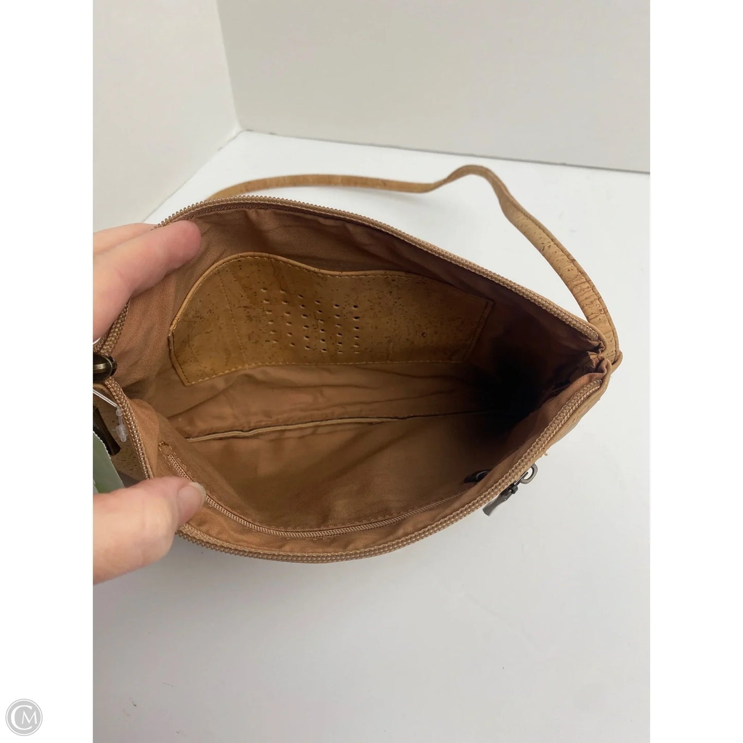 Crossbody By Clothes Mentor, Size: Medium