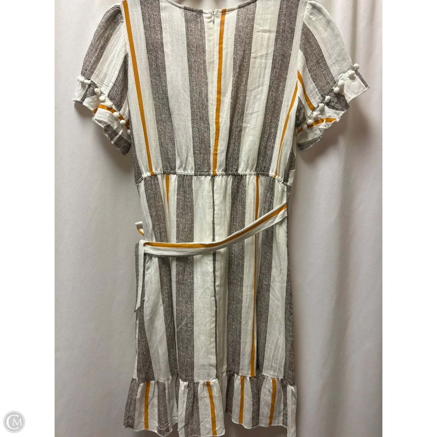 Dress Casual Midi By Clothes Mentor In Cream, Size: L