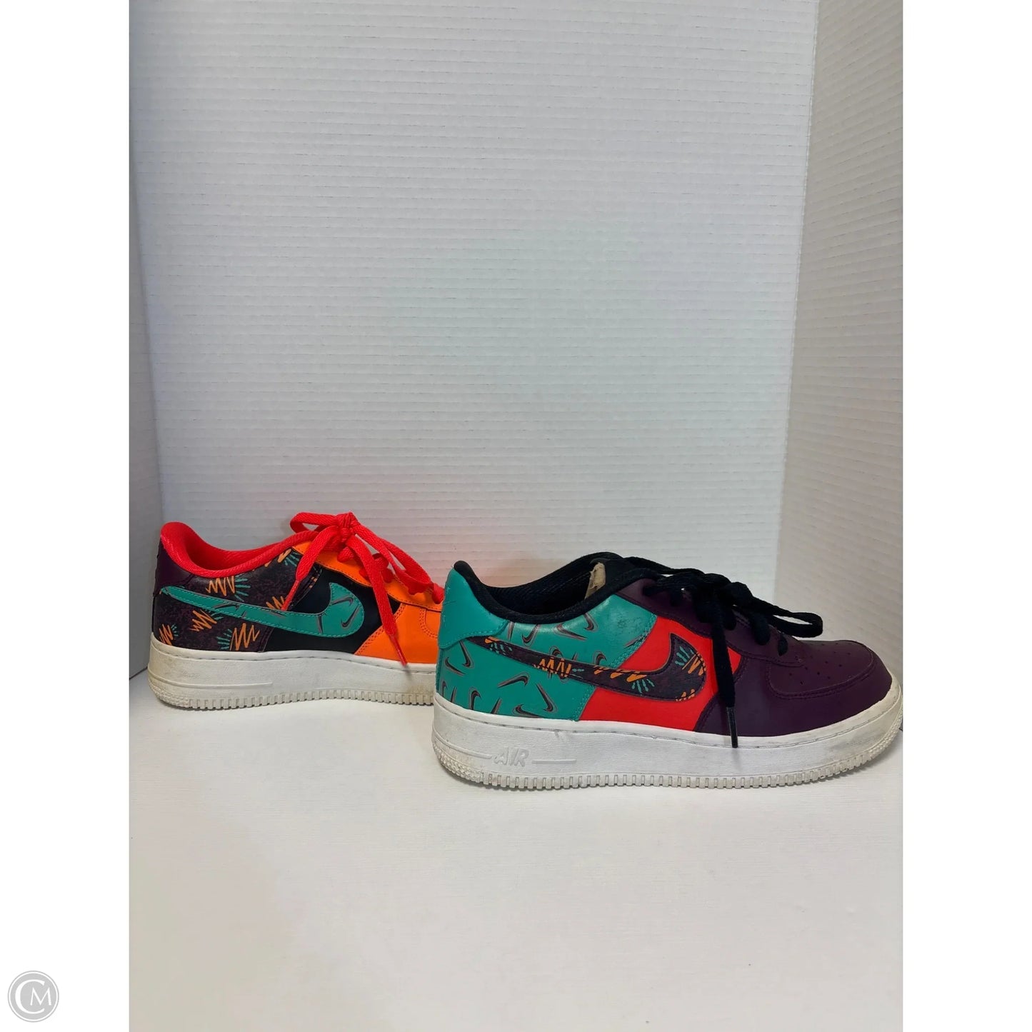 Shoes Sneakers By Nike In Orange & Purple, Size: 9.5