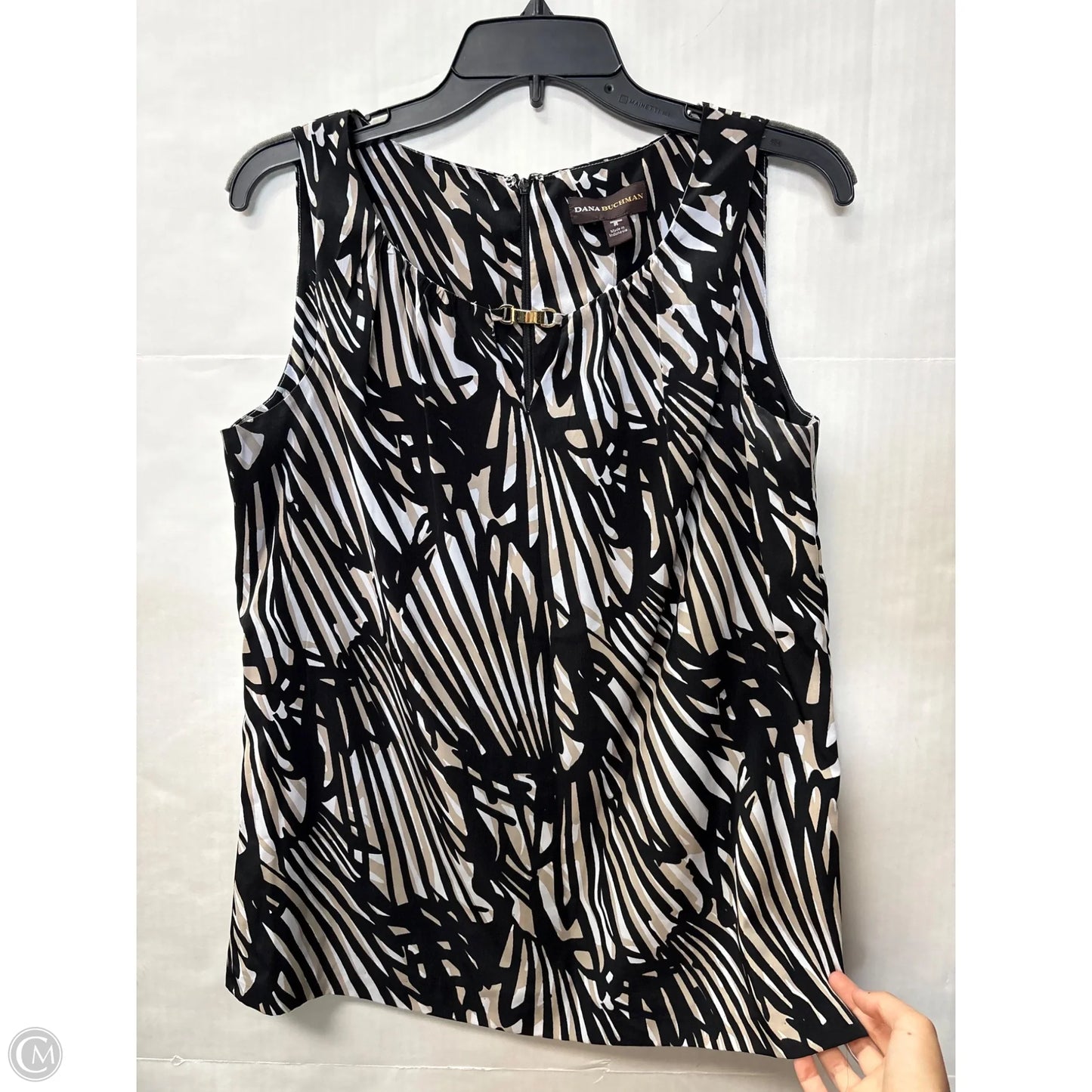 Top Sleeveless By Dana Buchman In Beige, Size: M