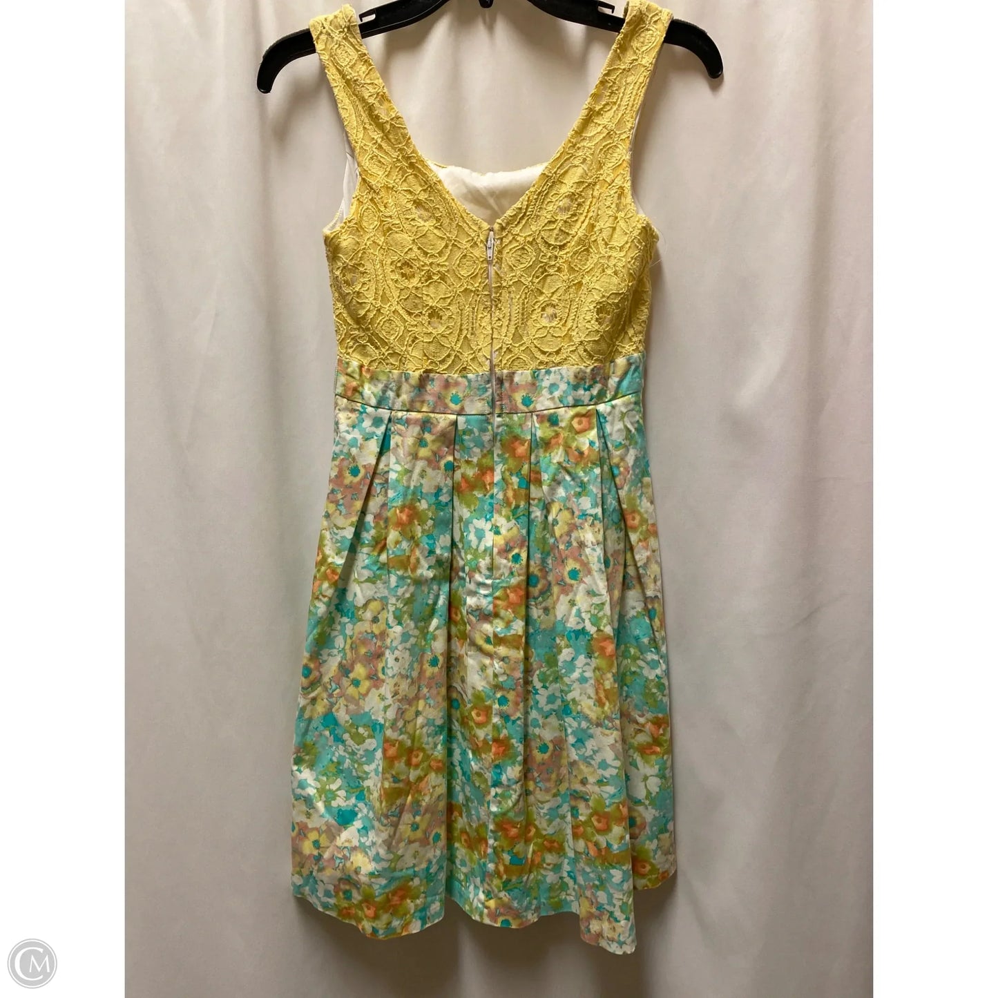 Dress Casual Short By Maurices In Yellow, Size: L