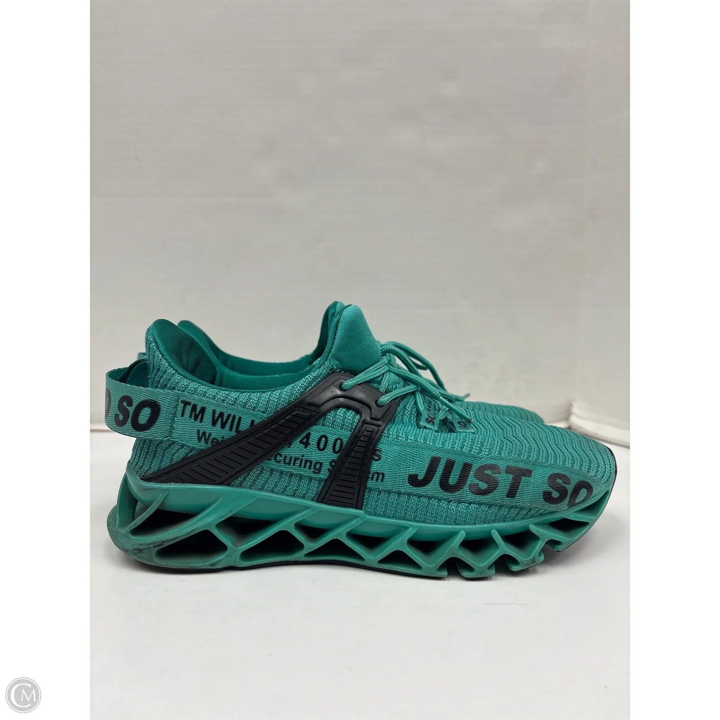 Shoes Athletic By So In Green, Size: 8.5
