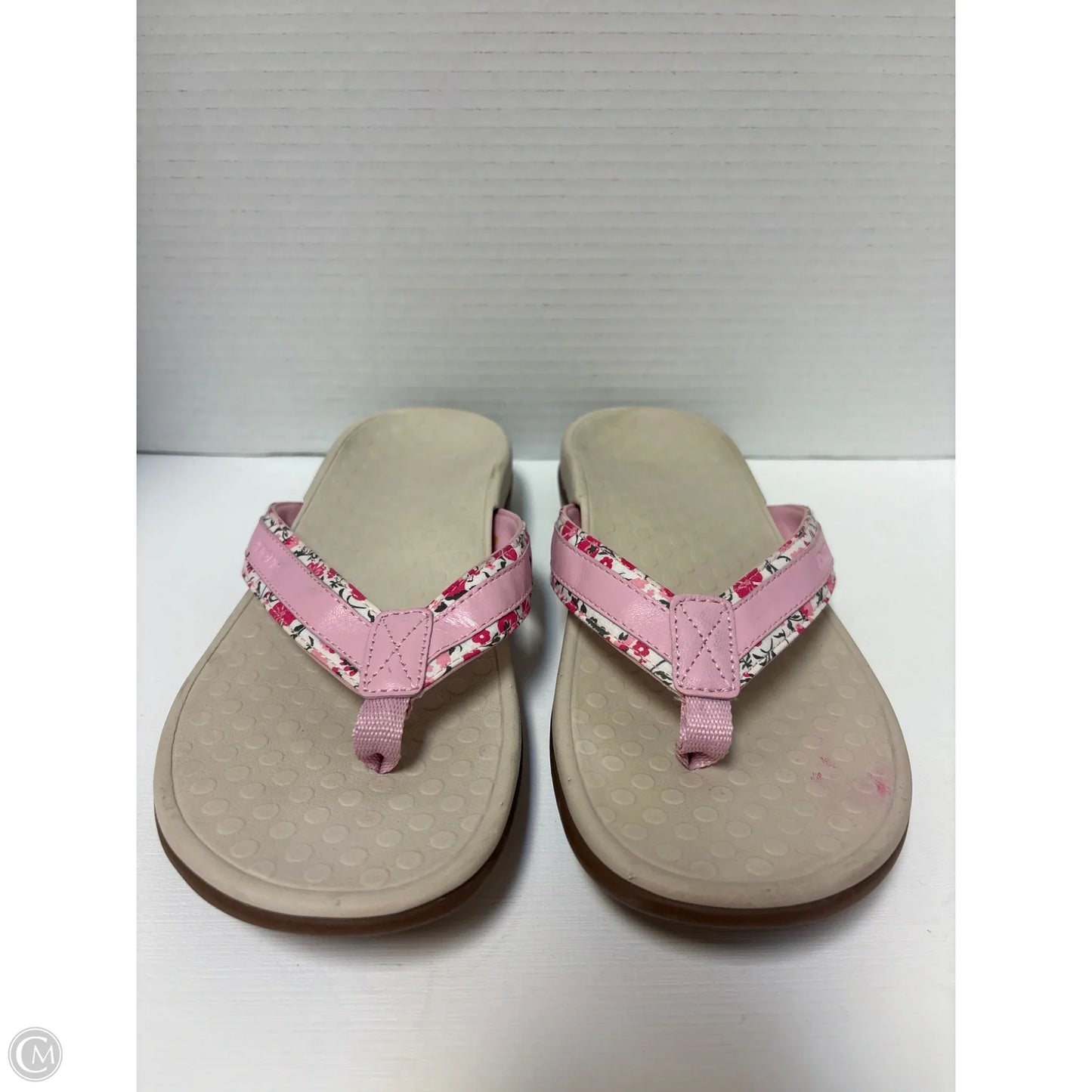 Sandals Flip Flops By Vionic In Pink, Size: 8