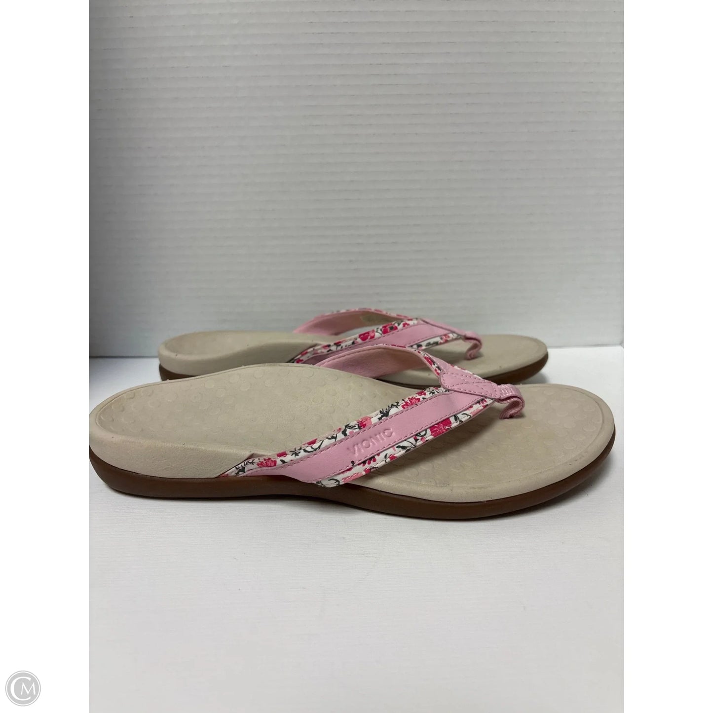 Sandals Flip Flops By Vionic In Pink, Size: 8