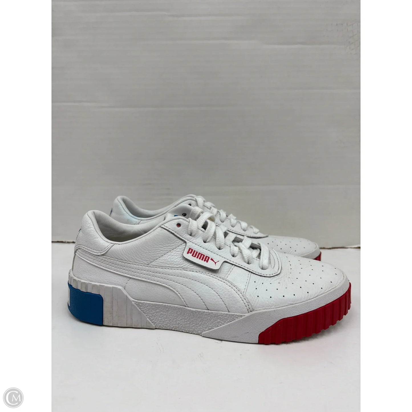 Shoes Athletic By Puma In White, Size: 10