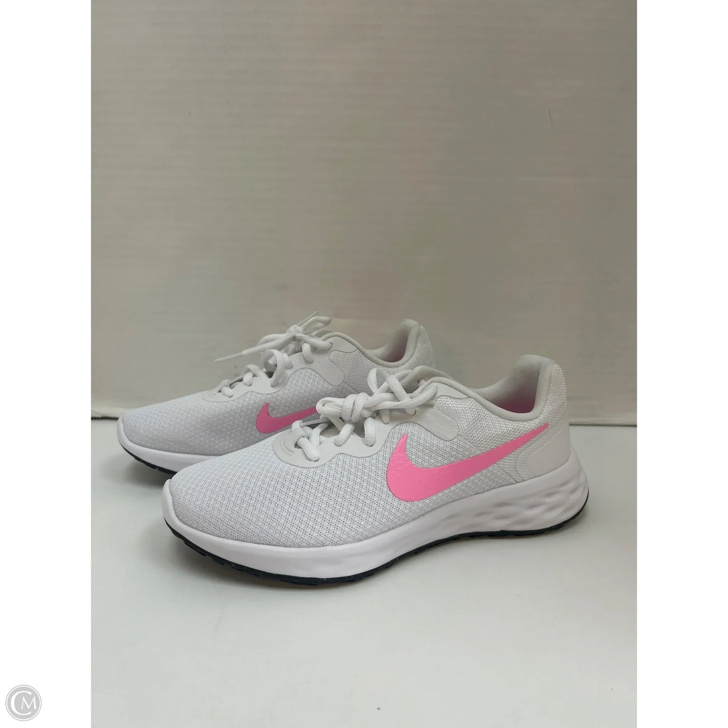 Shoes Athletic By Nike In White, Size: 7