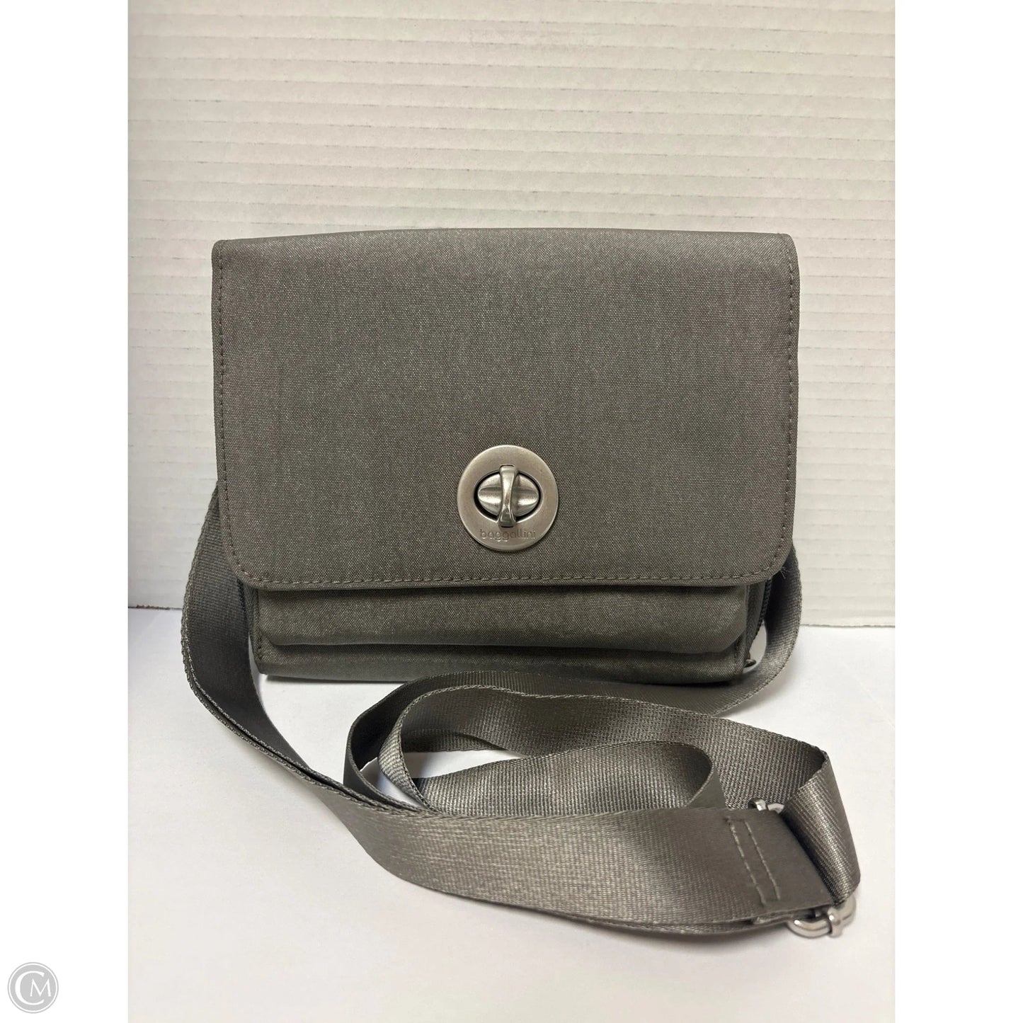 Crossbody By Baggallini, Size: Small