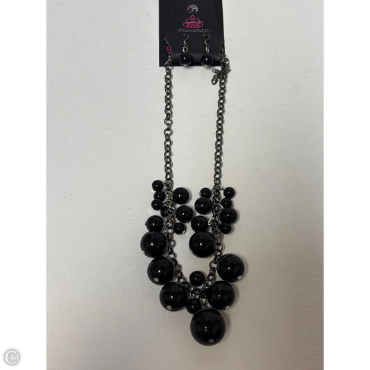 Necklace Set By Paparazzi, Size: 02 Piece Set