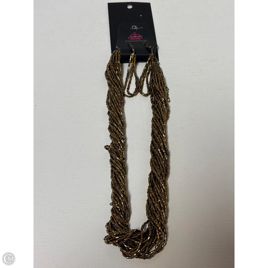 Necklace Set By Paparazzi, Size: 02 Piece Set