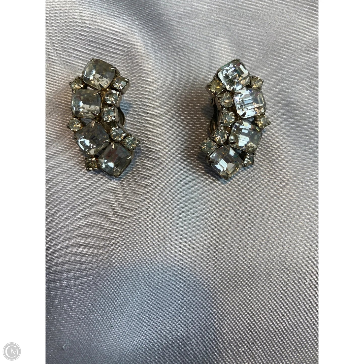 Earrings Clip By Cmf