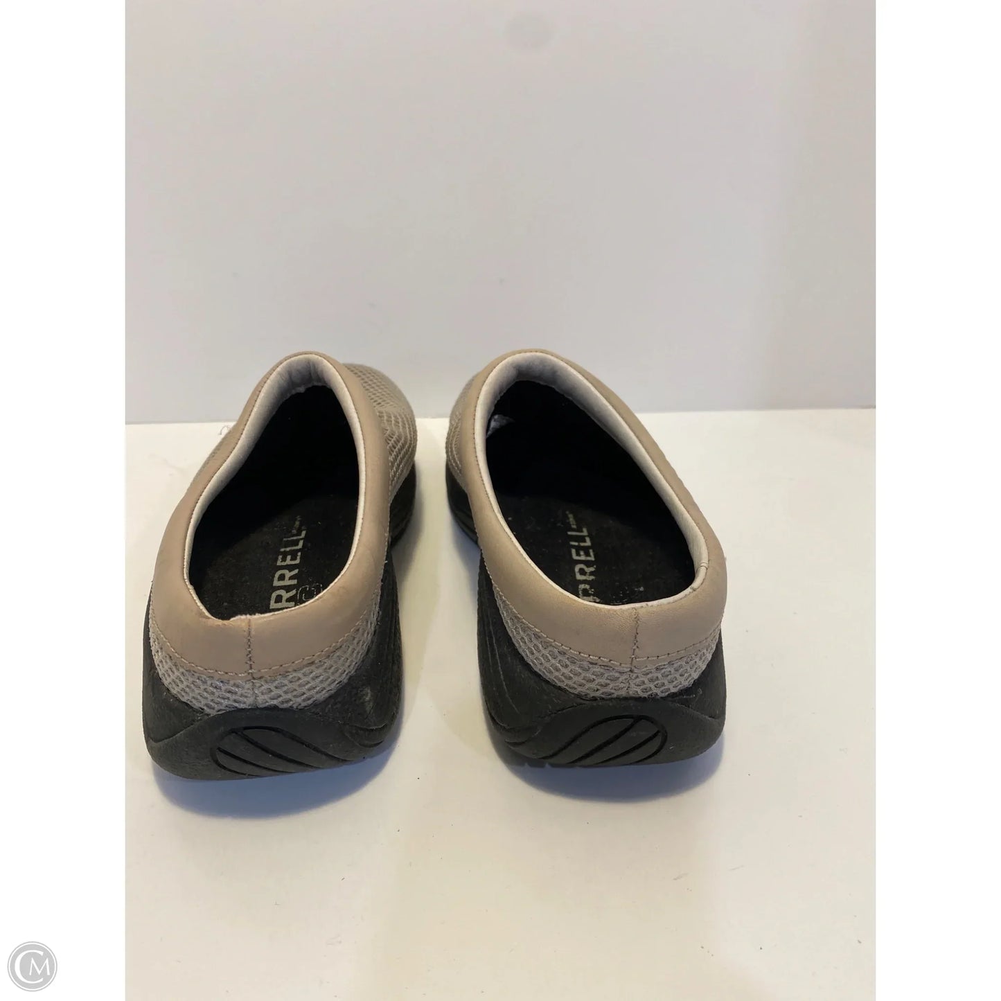 Shoes Flats By Merrell In Tan, Size: 7.5