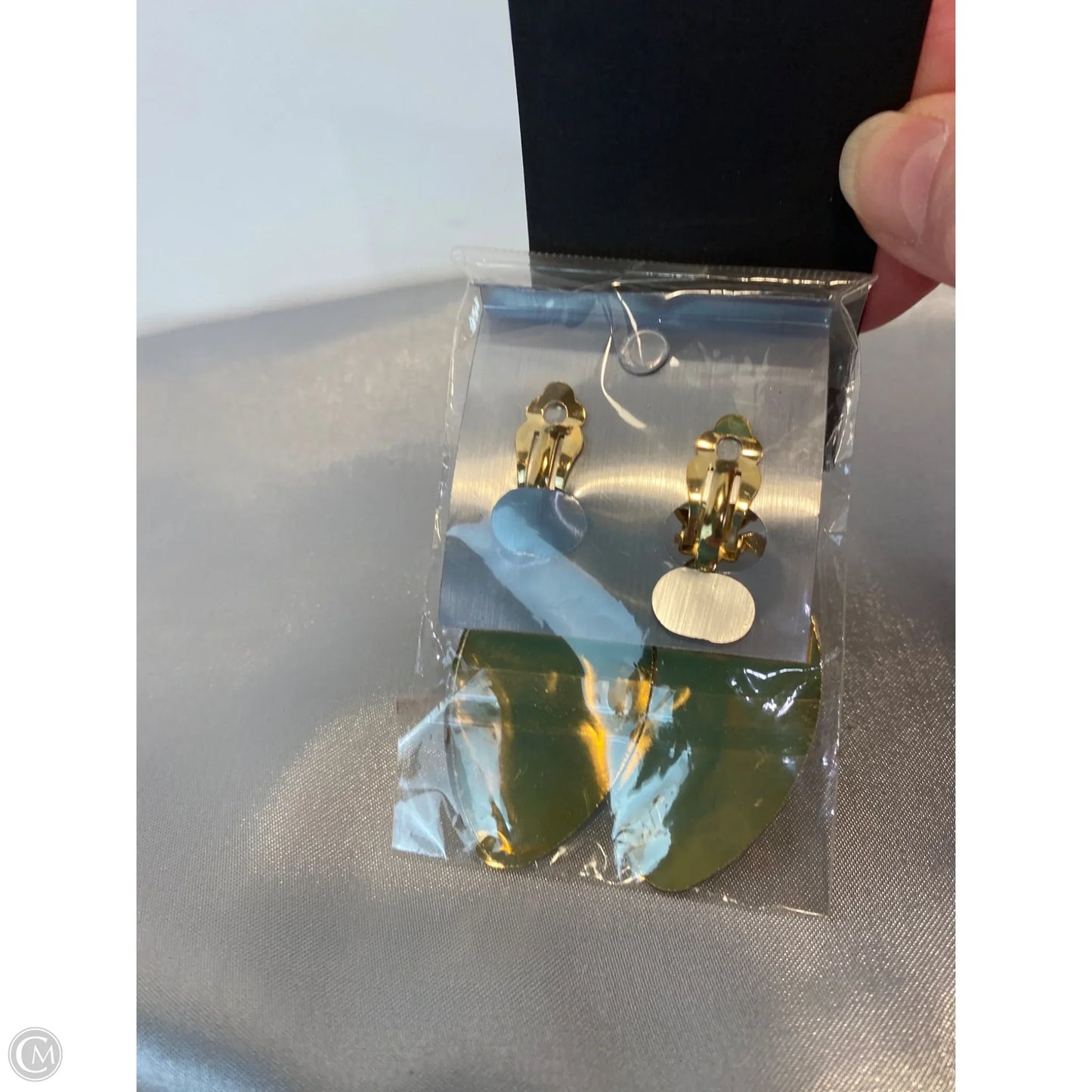 Earrings Clip By Cmf