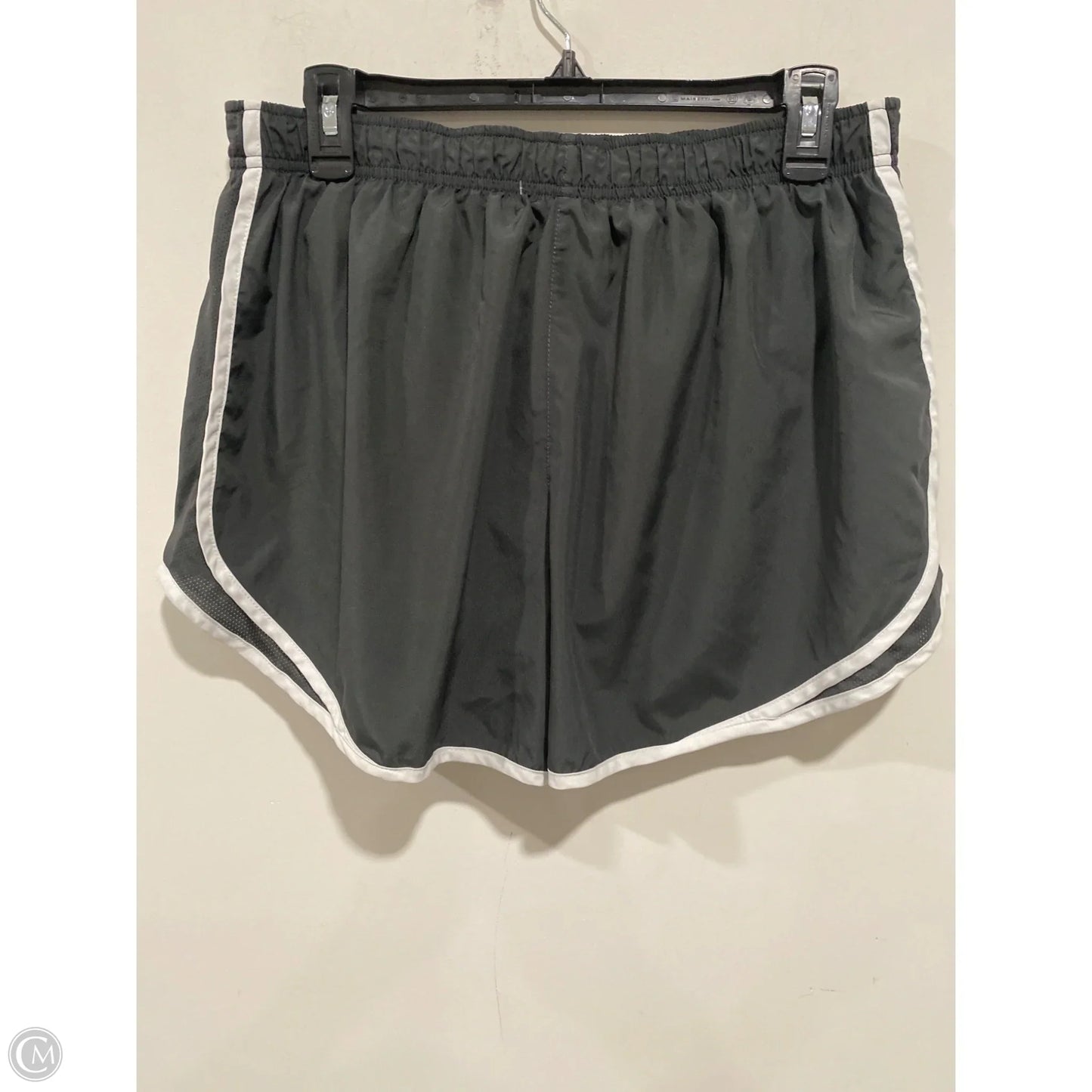 Athletic Shorts By Nike In Grey, Size: Xl