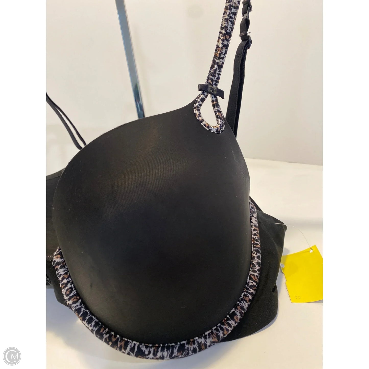 Bra By Victorias Secret In Black, Size: 0