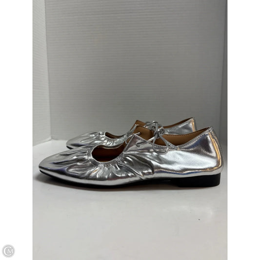 Shoes Flats By Clothes Mentor In Silver, Size: 9.5