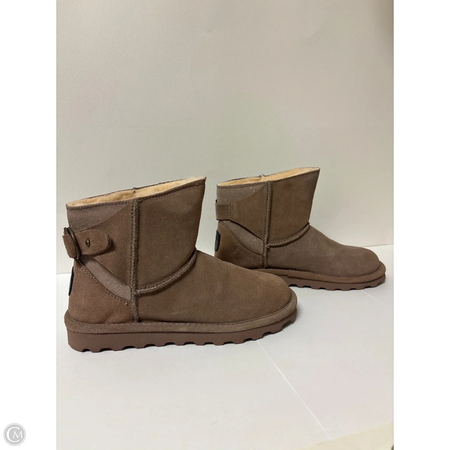 Boots Ankle Flats By Bearpaw In Taupe, Size: 7