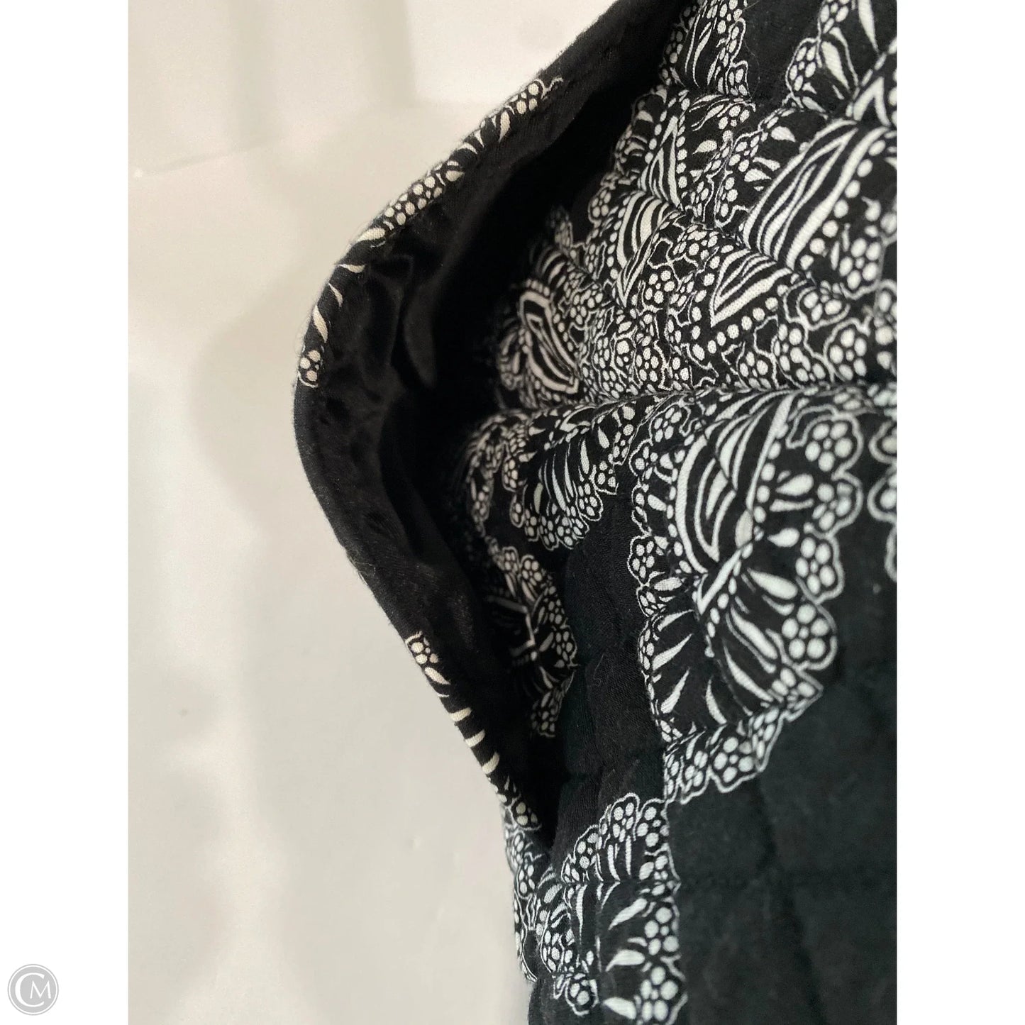 Handbag By Vera Bradley, Size: Large