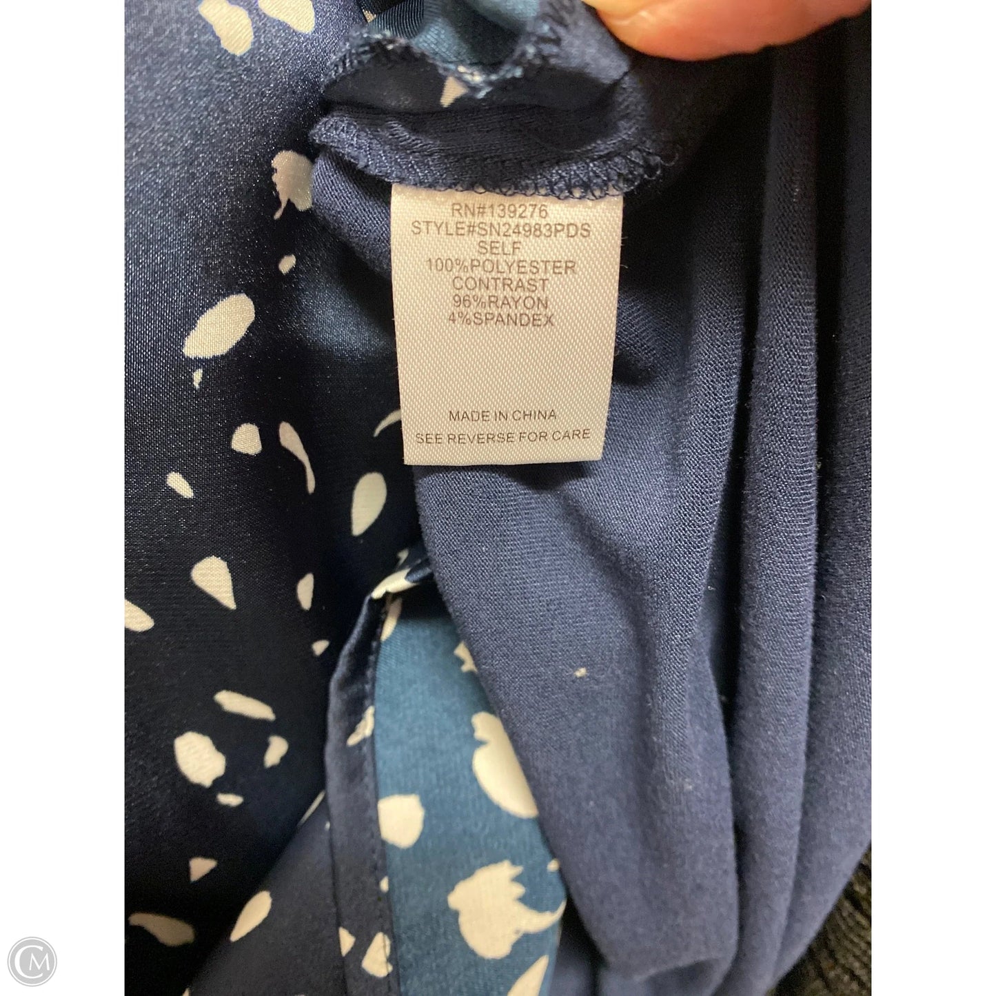 Top Sleeveless By Clothes Mentor In Navy, Size: M