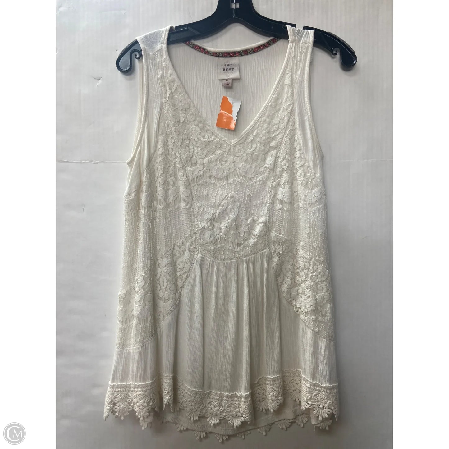 Top Sleeveless By Knox Rose In Cream, Size: M