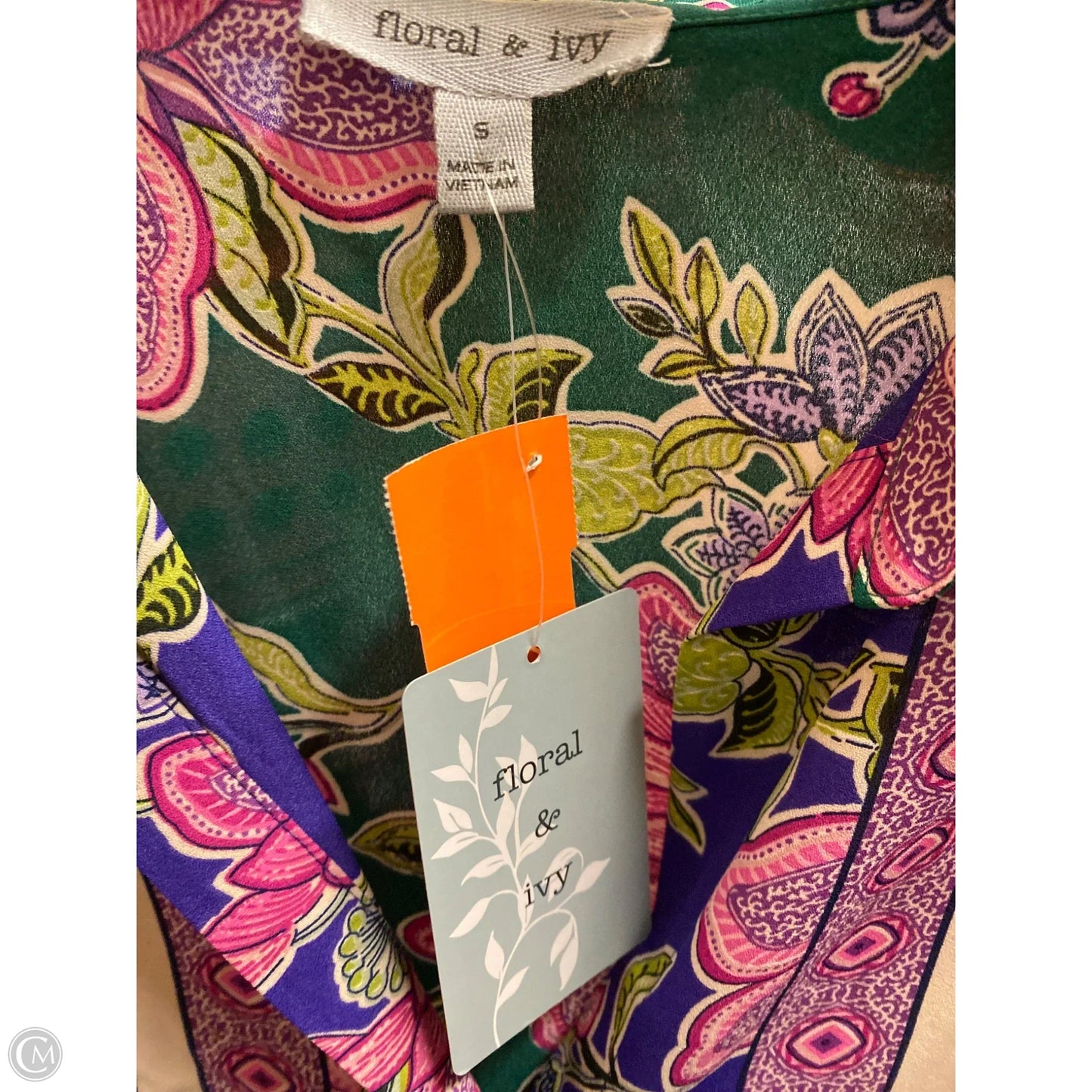 Top Long Sleeve By Clothes Mentor In Green, Size: S
