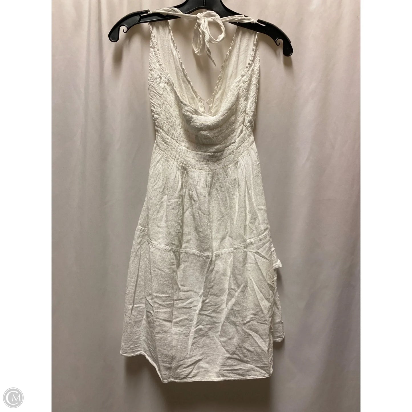 Dress Casual Short By Clothes Mentor In White, Size: L