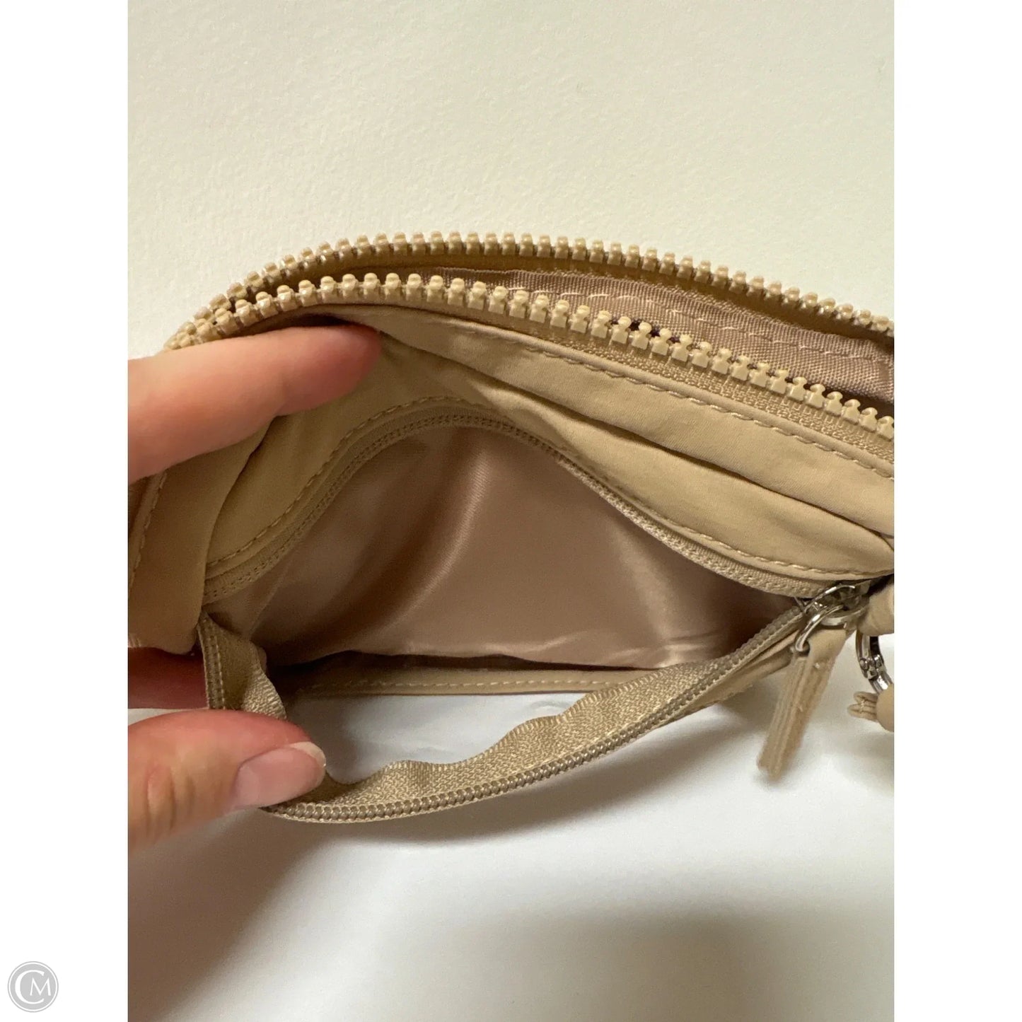 Wristlet By Clothes Mentor, Size: Small