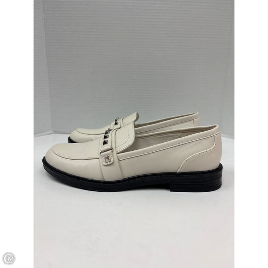 Shoes Flats By Marc Fisher In White, Size: 9