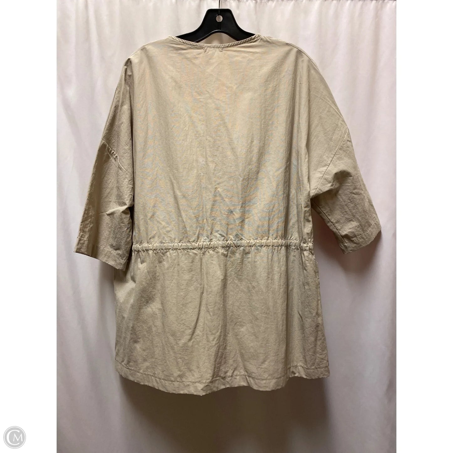 Jacket Windbreaker By Clothes Mentor In Beige, Size: Osfm