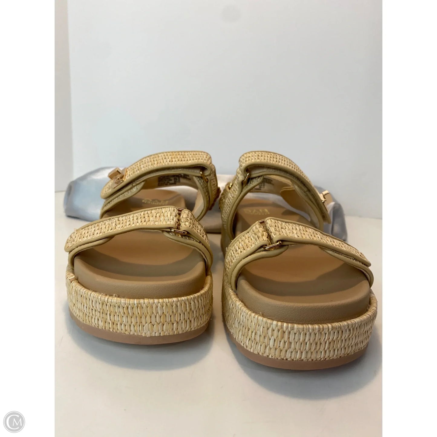 Sandals Flats By Madden Nyc In Cream, Size: 10