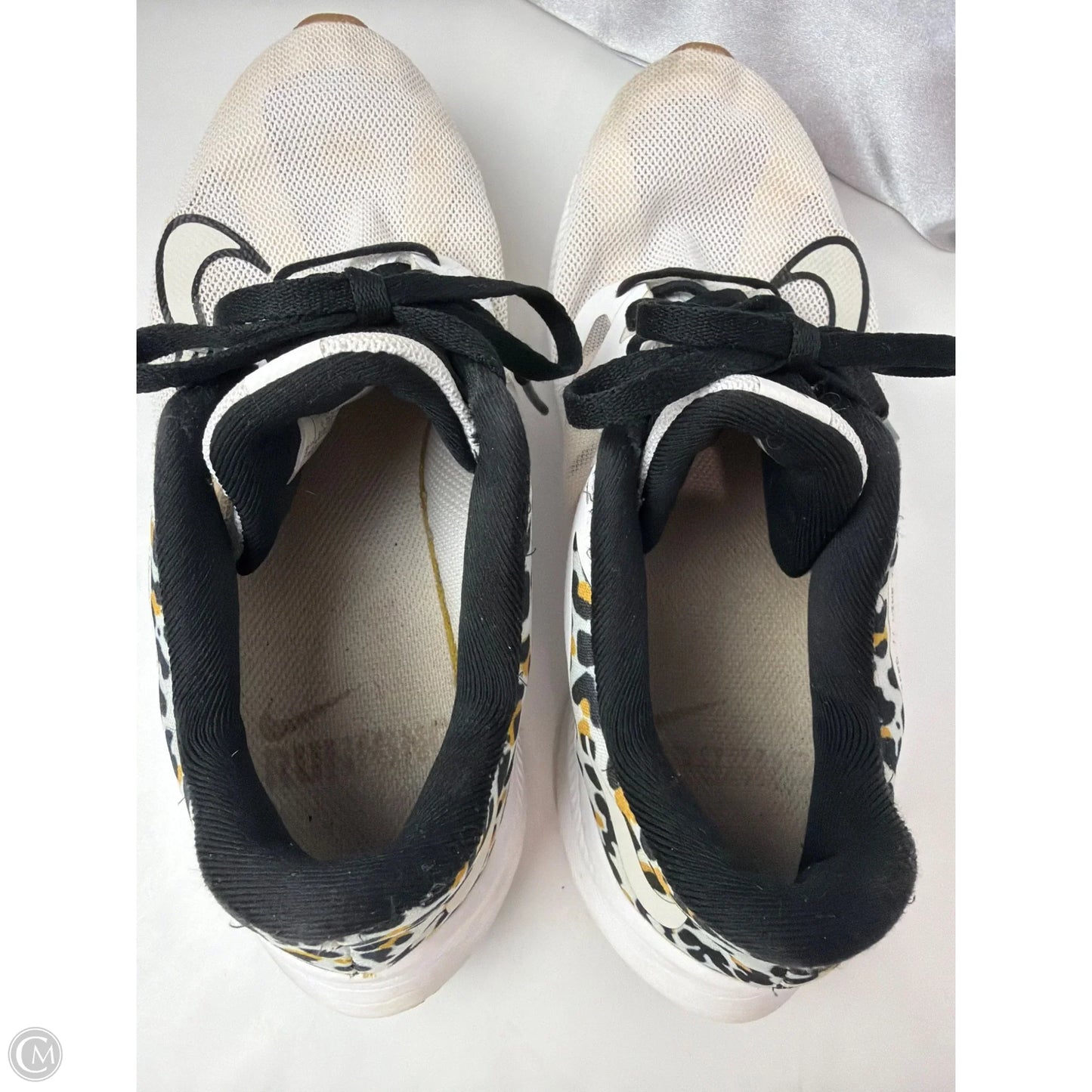 Shoes Athletic By Nike In White, Size: 8.5