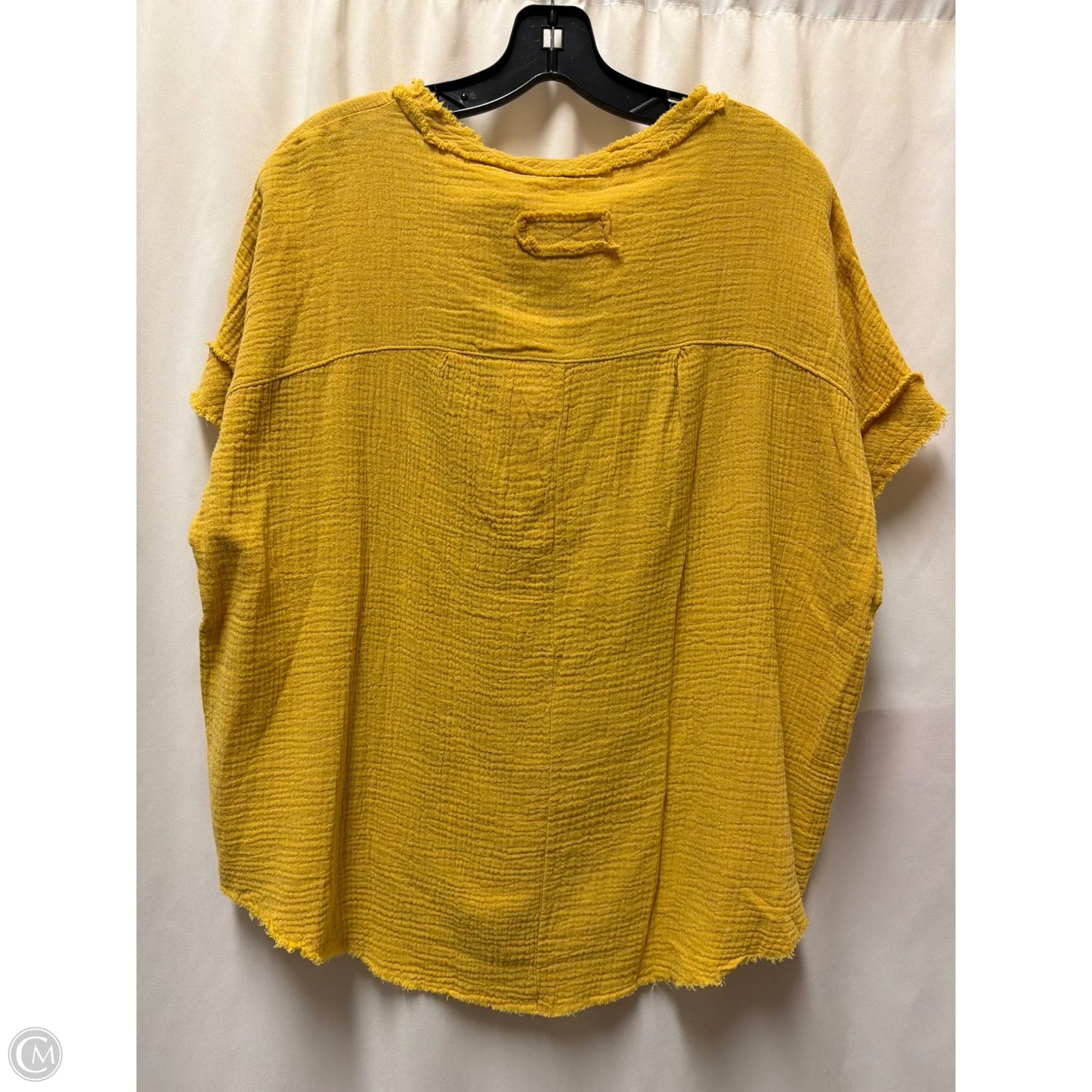 Top Short Sleeve By La Miel In Yellow, Size: S