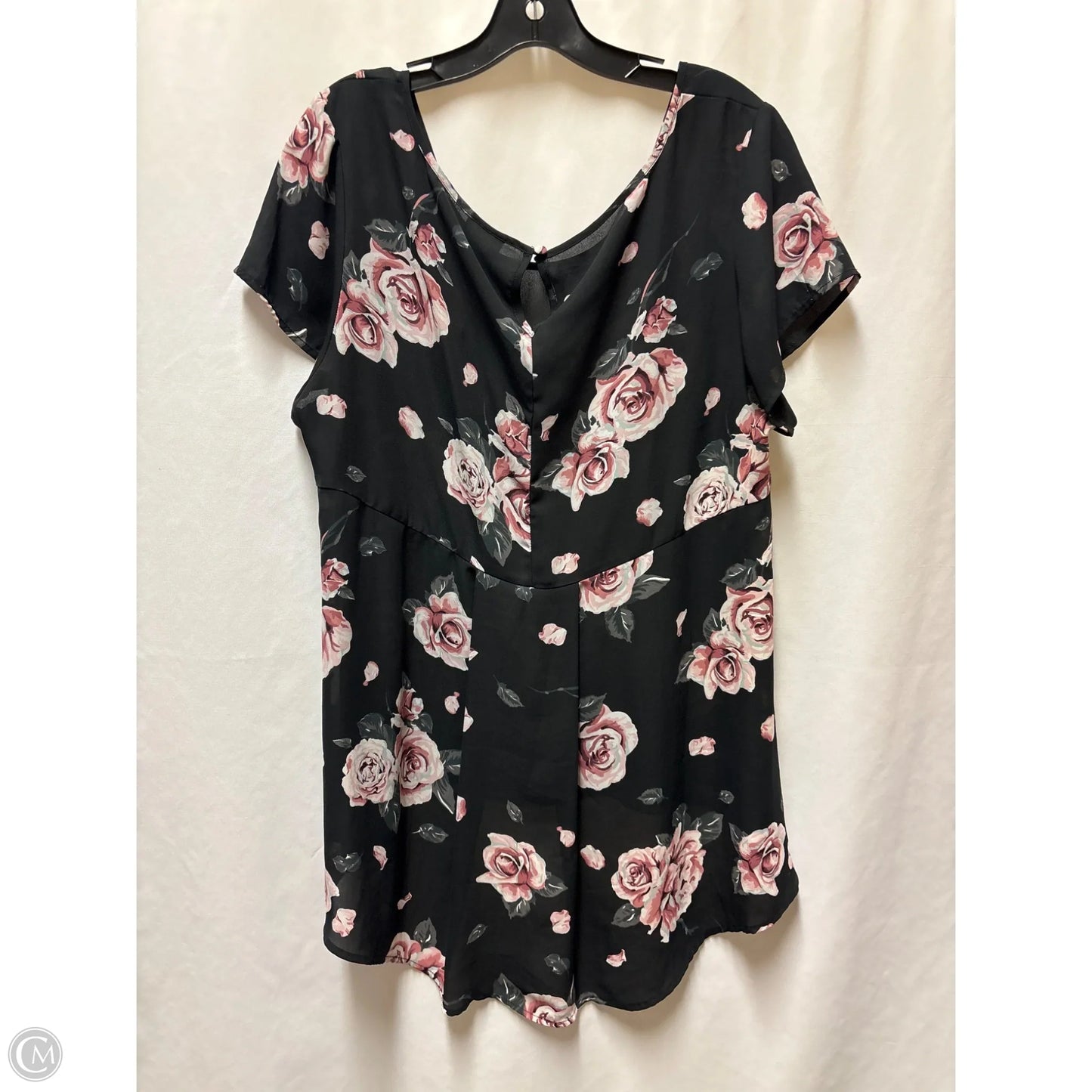 Top Short Sleeve By Torrid In Black, Size: 1x