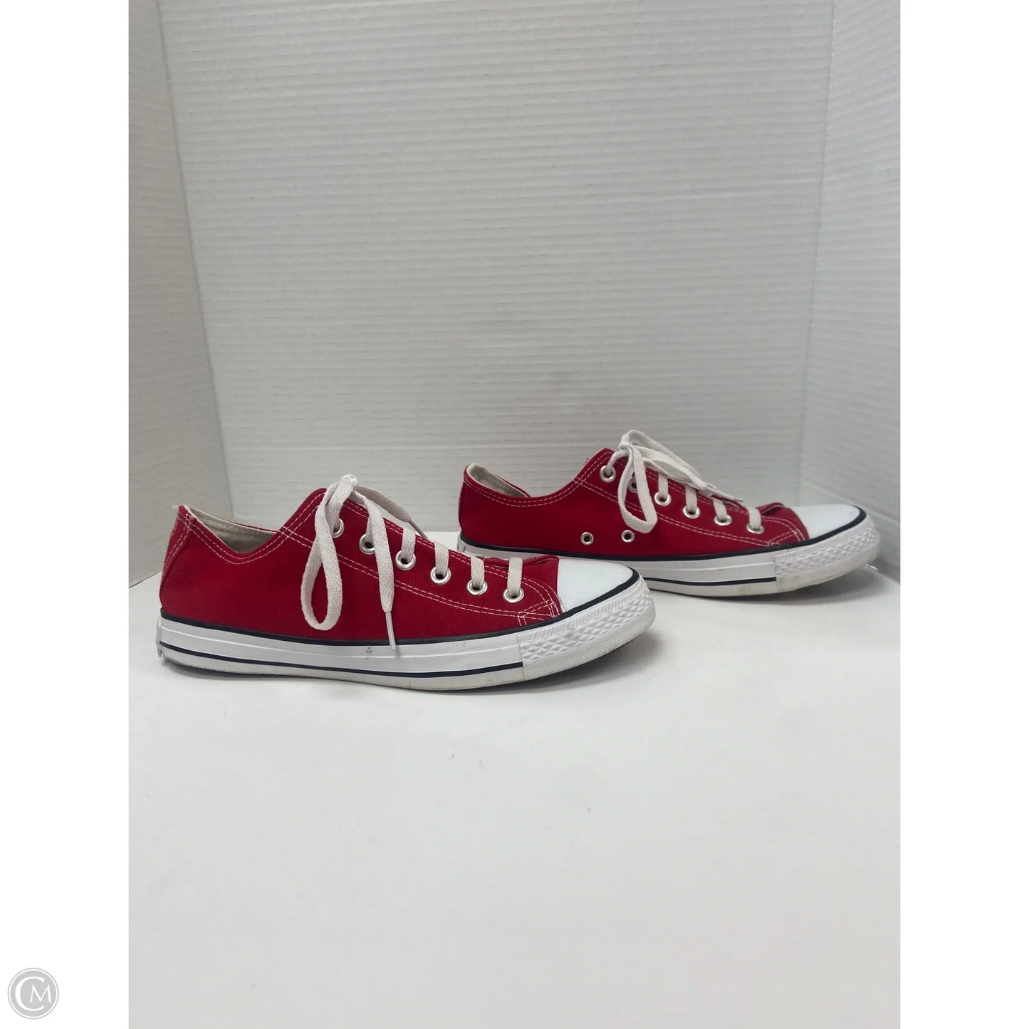 Shoes Sneakers By Converse In Red, Size: 9
