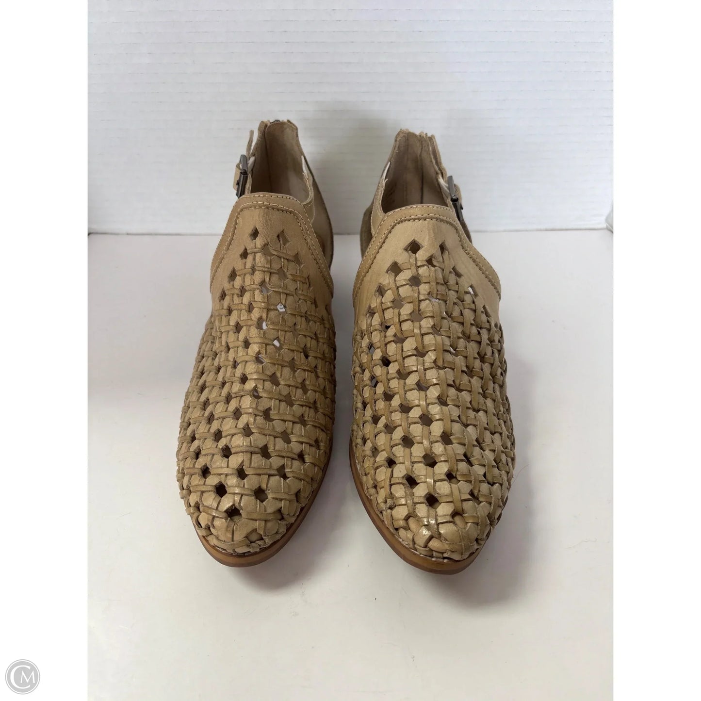 Sandals Flats By Naughty Monkey In Tan, Size: 8