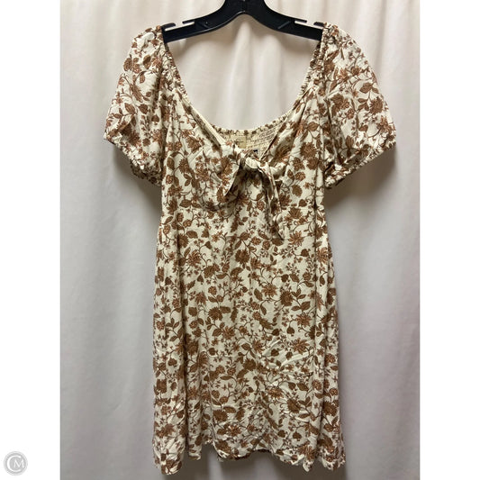 Dress Casual Short By Jessica Simpson In Cream, Size: L