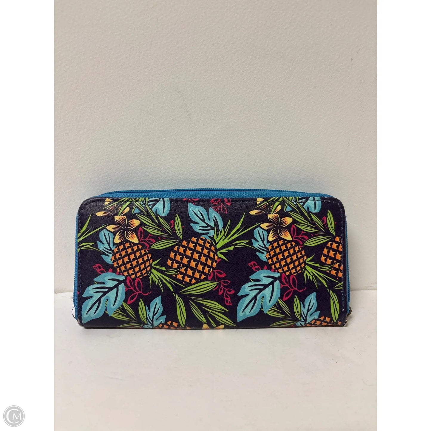 Wallet By Clothes Mentor, Size: Large