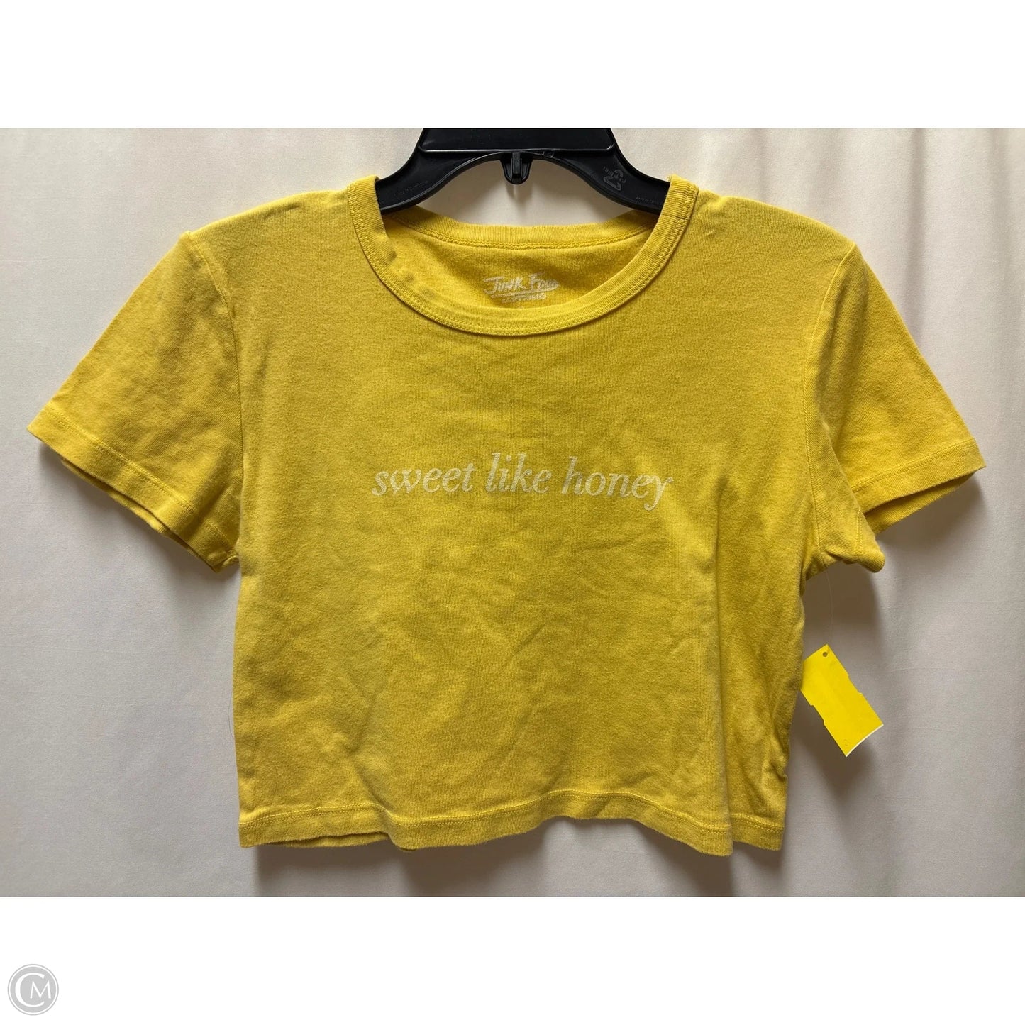 Top Short Sleeve By Junk Food In Yellow, Size: M