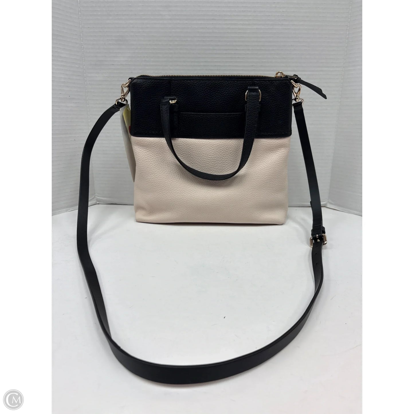Crossbody Designer By Kate Spade, Size: Medium