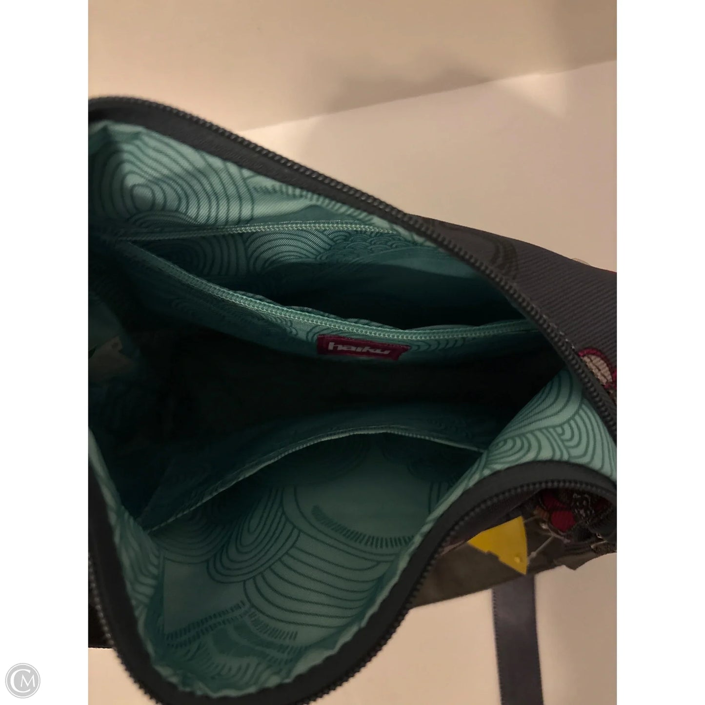 Handbag By Clothes Mentor, Size: Medium