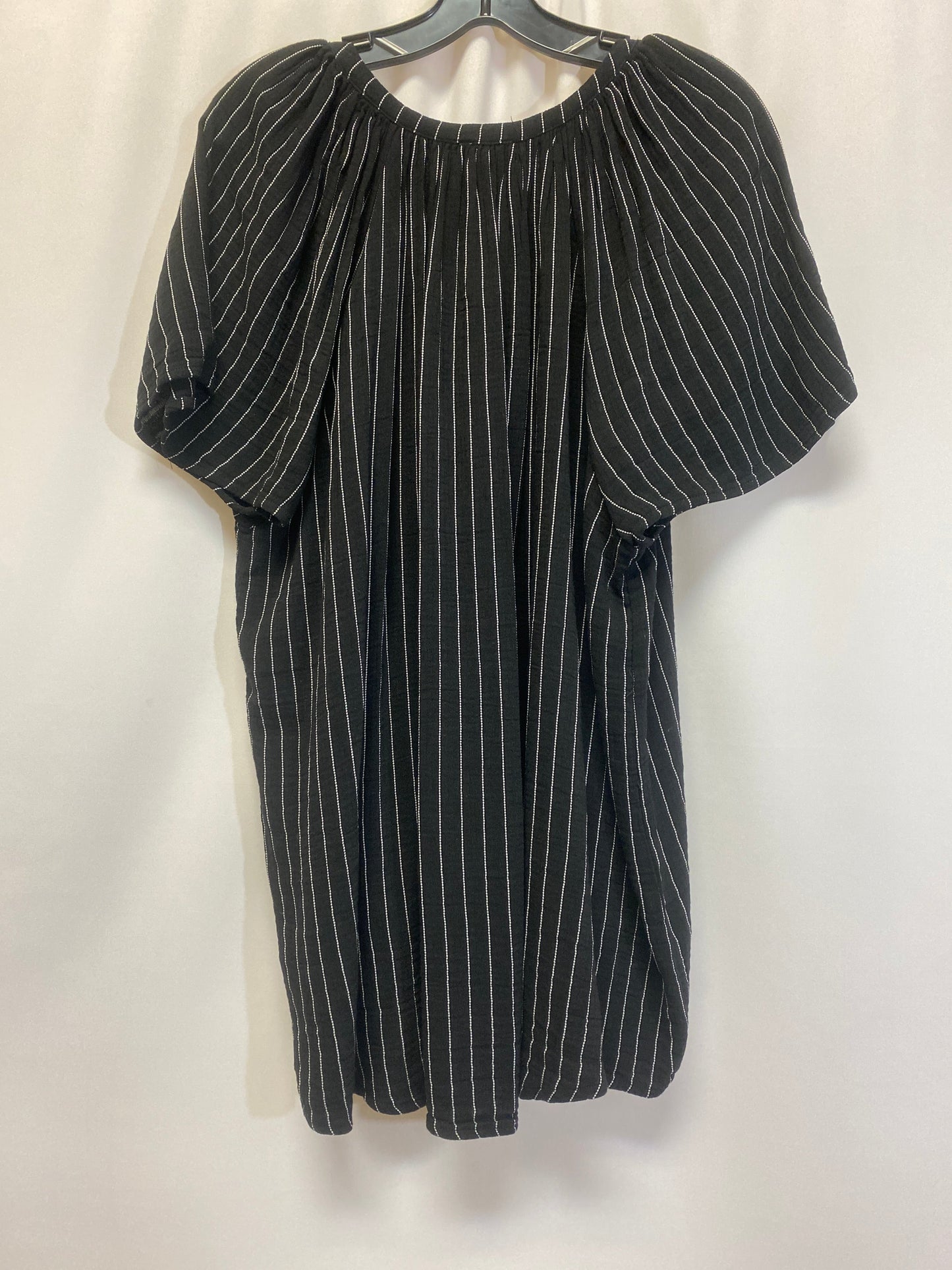 Black & White Top Short Sleeve Joie, Size 2x