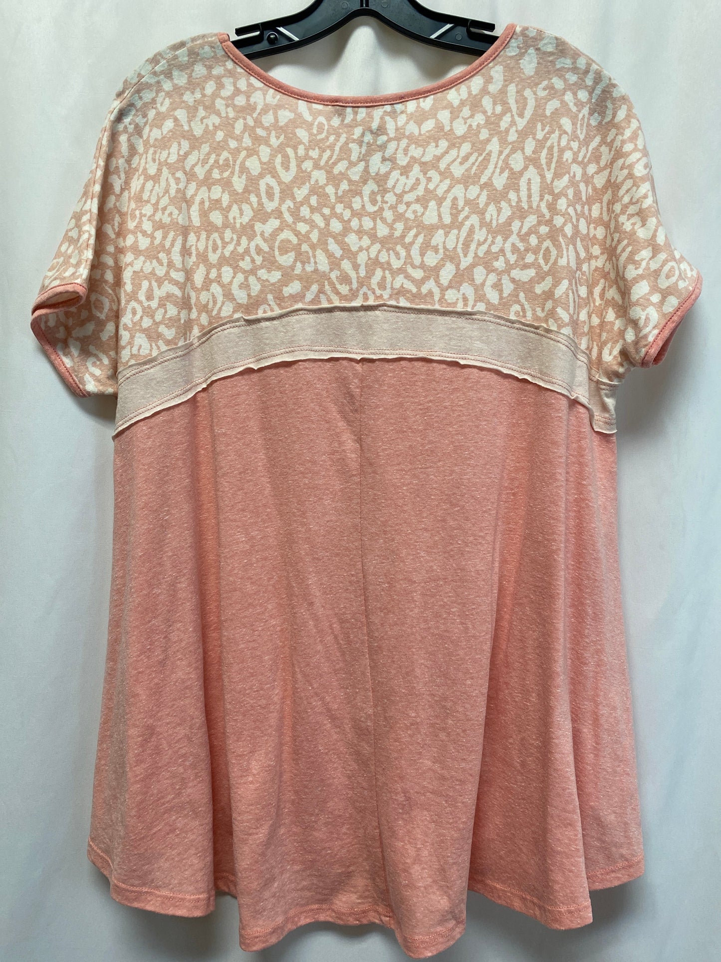 Top Short Sleeve By Clothes Mentor In Pink, Size: S